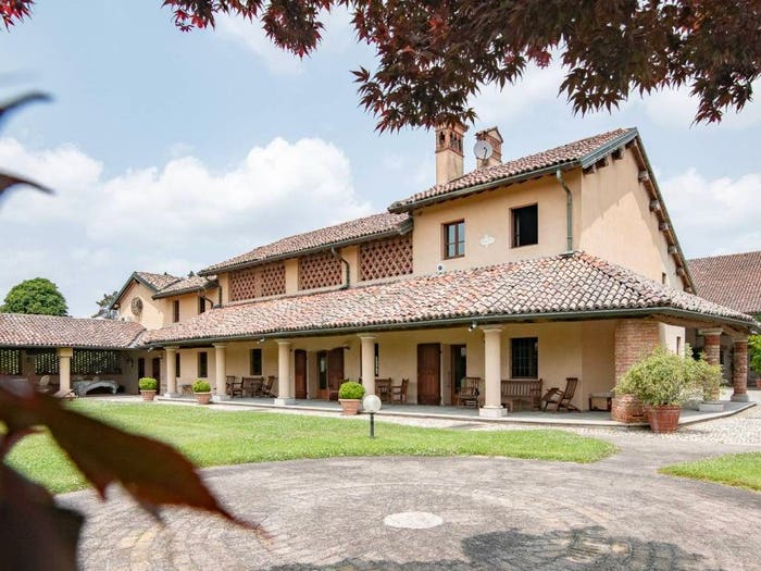 Casa con 6 locali in vendita in Piazza della Vittoria, Centro Storico, Pavia