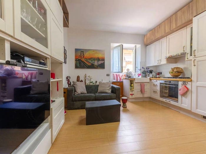 Appartamento bilocale in vendita in Via Dei Fiori, Lavagna