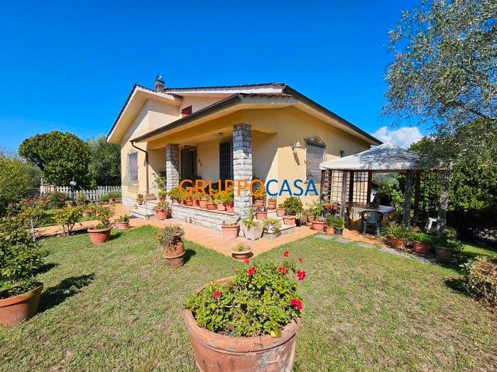 Casa trilocale in vendita in Via della Pace, Montecarlo