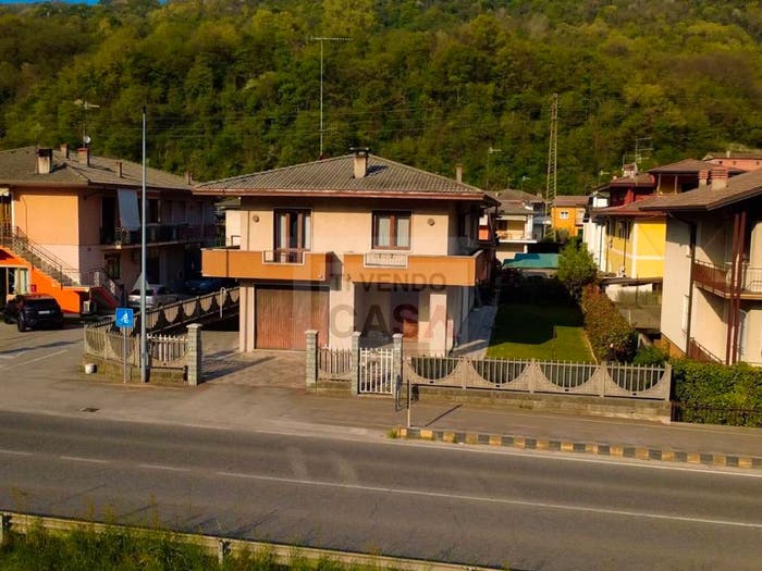 Casa con 6 locali in vendita in Via Augusto Mazzocco, Centro, Chiampo