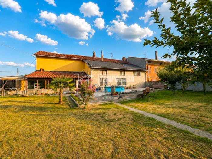 Casa con 5 locali in vendita in Via Maestra, Centro, Villareggia