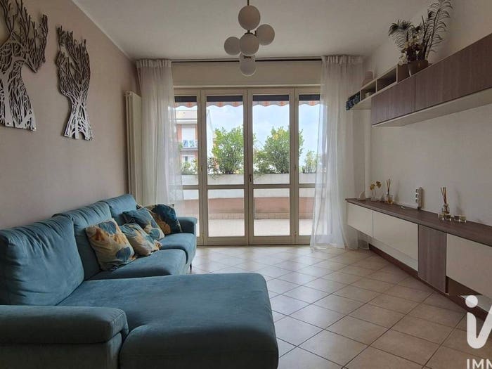 Appartamento trilocale in vendita in Via Felice Gajo, Centro, Parabiago