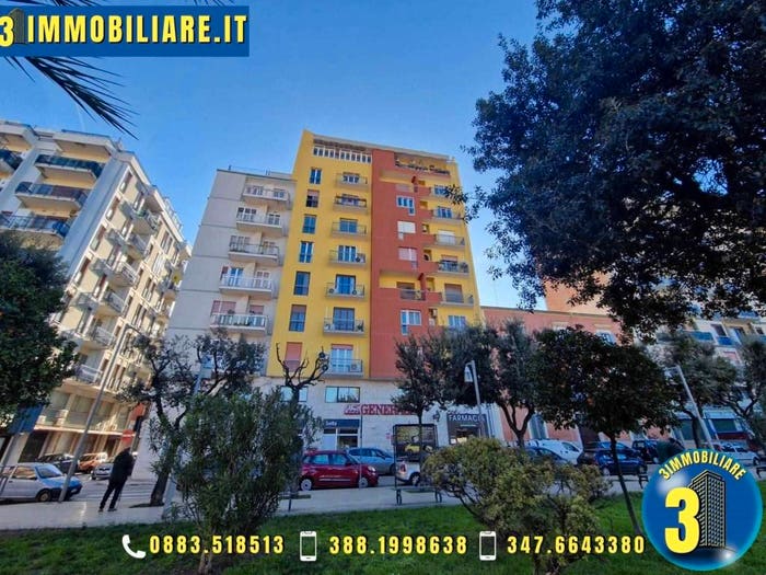 Appartamento con 6 locali in vendita in Via Leontine De Nittis, Centro, Barletta