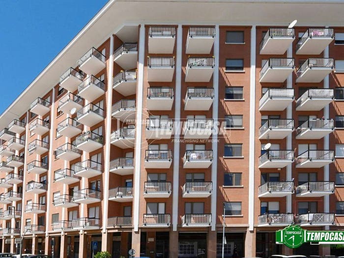 Appartamento trilocale in vendita in Via CIRIE', Centro, Borgaro Torinese