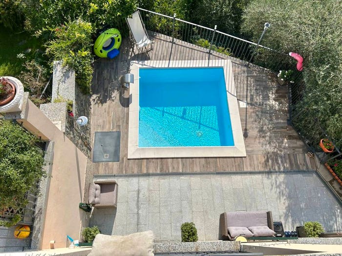 Casa con 6 locali in vendita in Via Poggio del Sole, Albissola Marina