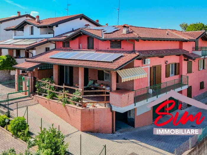 Casa quadrilocale in vendita in VIA DEI MILLE GARBAGNA, Garbagna Novarese