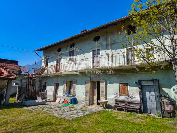 Casa con 6 locali in vendita in Bruzolo