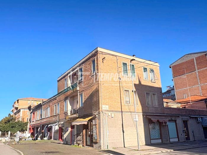 Appartamento bilocale in vendita in Via Leonello Poletti, Foro Boario, Ferrara