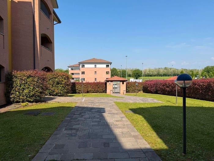 Appartamento trilocale in vendita in Via Antonio Vivaldi, Bernareggio