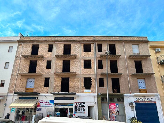 Casa in vendita in Viale Leonardo da Vinci, Centro, Castellammare del Golfo