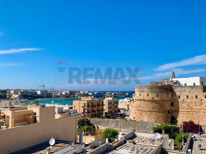 Casa con 5 locali in vendita in via san francesco da paola, Centro, Otranto