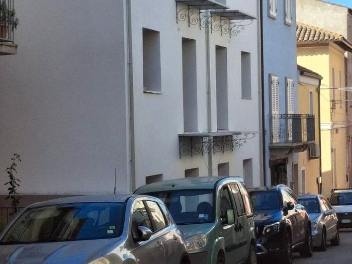 Appartamento trilocale in vendita in Via Giorgio Asproni, Arzachena Paese, Arzachena