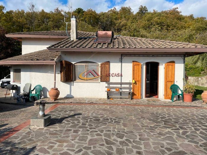 Casa con 6 locali in vendita in Chiassa Superiore, Arezzo