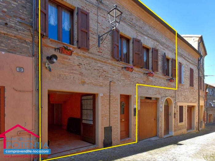 Casa quadrilocale in vendita in Via Buonaccorsi, Centro, Potenza Picena