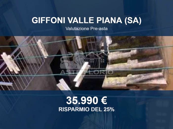Appartamento trilocale in vendita in via Fabrizio Mancusi, Mercato, Giffoni Valle Piana