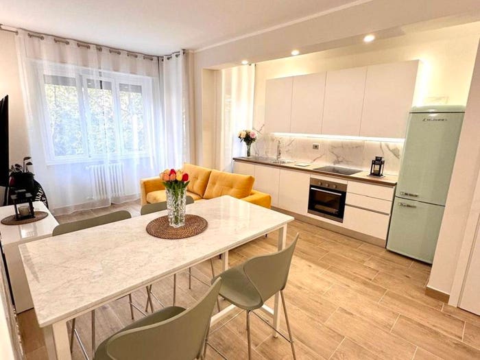 Appartamento bilocale in vendita in Via Lorenteggio, Giambellino, Milano