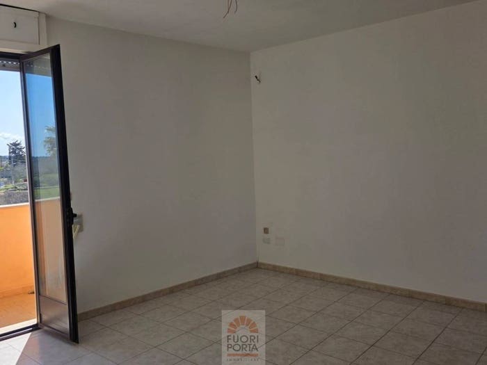 Appartamento trilocale in vendita in Via G Vernazza, Castri di Lecce