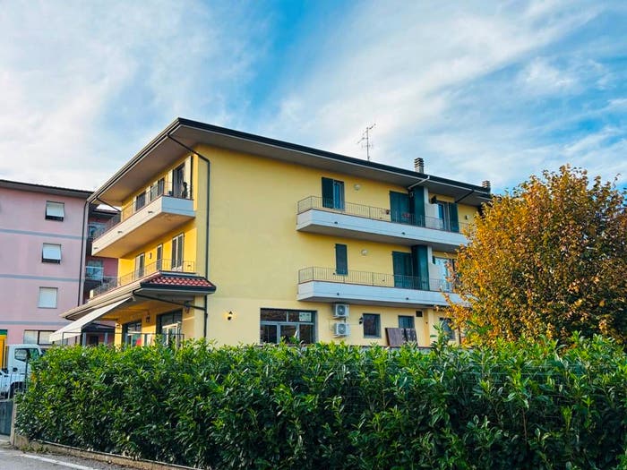 Appartamento quadrilocale in vendita in Via del Nespolo, Mulazzo