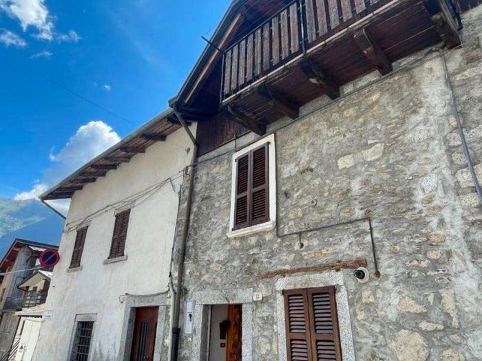 Casa quadrilocale in vendita in Via Risorgimento, Saviore, Saviore dell'Adamello