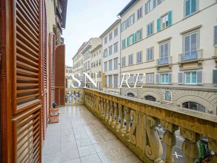 Appartamento quadrilocale in vendita in Piazza Carlo Goldoni, Borgo Ognissanti Il Prato, Firenze