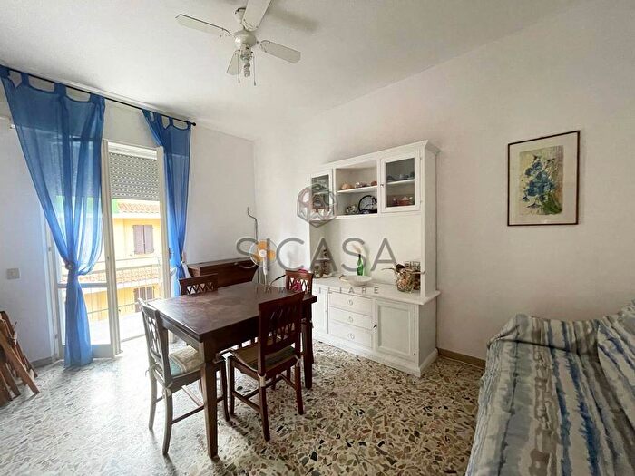 Appartamento trilocale in vendita in Caminate, Fano