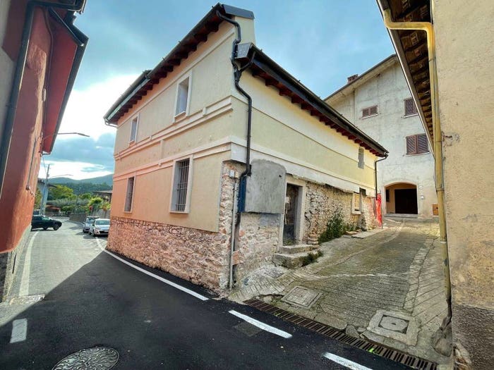 Casa quadrilocale in vendita in Via San Nicola, Centro, Botticino
