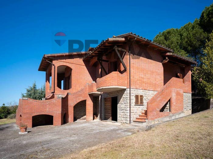 Casa con 6 locali in vendita in Via Belvedere, Centro, Asciano