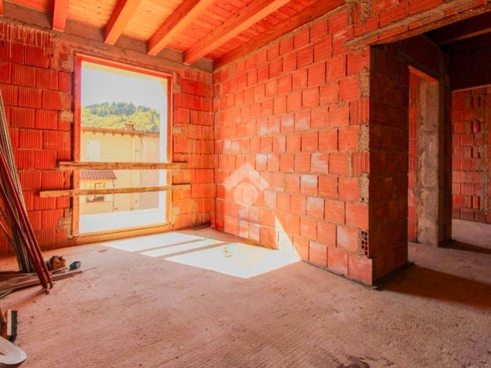 Appartamento quadrilocale in vendita in Via della Ferrovia, Gavardo Sopraponte, Gavardo