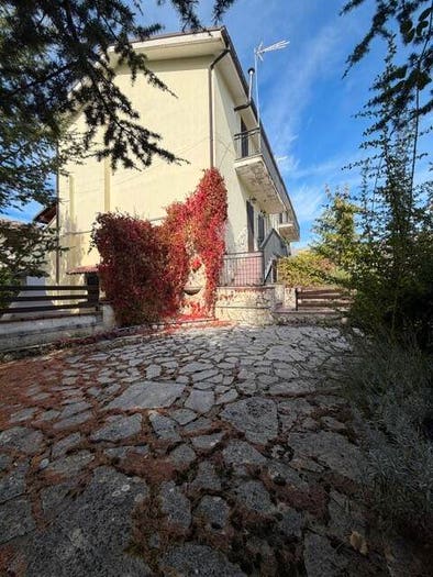 Appartamento trilocale in vendita in Via Arboreto, Alfedena