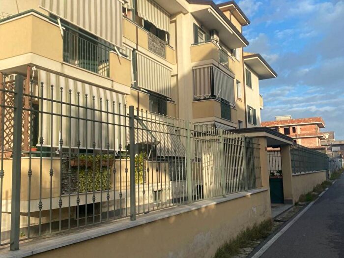 Appartamento trilocale in vendita in Via Volturno, Centro, Macerata Campania