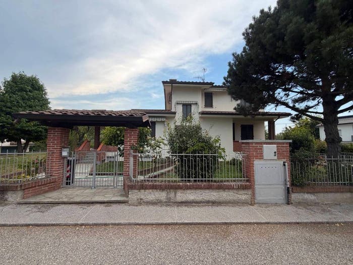 Casa con 6 locali in vendita in Via Giuseppe Verdi, Centro, Castell'Arquato