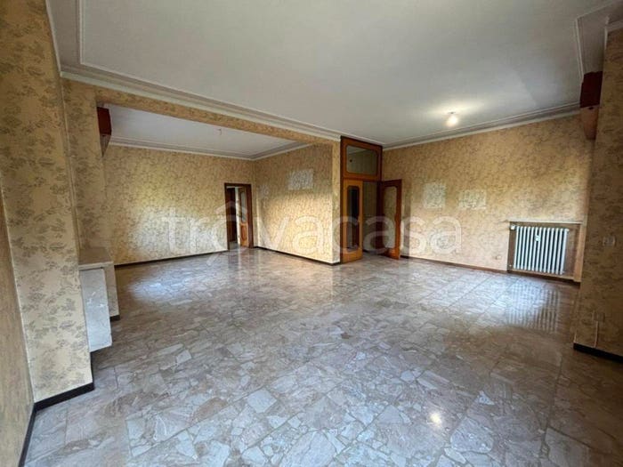 Casa con 6 locali in vendita in Via Giardini Sud, Centro, Formigine