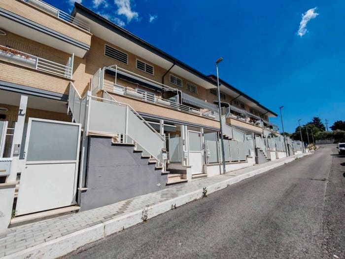 Appartamento trilocale in vendita in Via John Fitzgerald Kennedy, Frattocchie, Marino