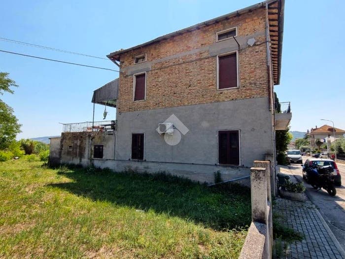 Casa quadrilocale in vendita in Via Alcide De Gasperi, Stella, Monsampolo del Tronto