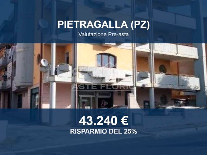 Appartamento trilocale in vendita in Via Generale C A Dalla Chiesa, Centro, Pietragalla