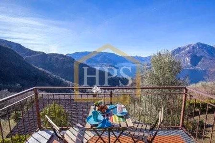 Appartamento trilocale in vendita in Via per Esino, Centro, Perledo