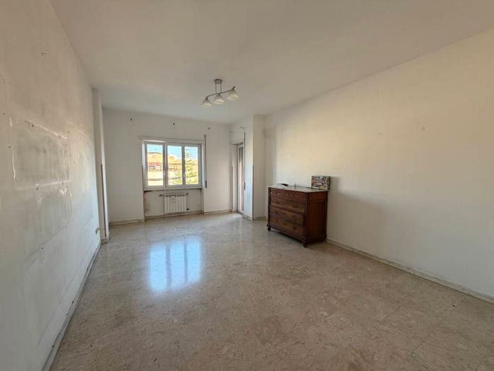 Appartamento trilocale in vendita in Via Carlo del Greco, Ostia Levante, Roma