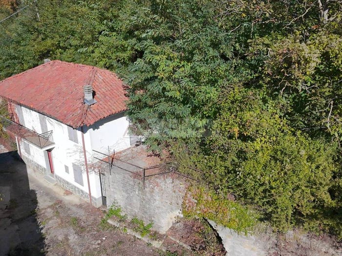 Casa trilocale in vendita in Via Piana, Perletto