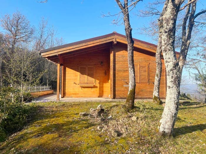 Casa con 5 locali in vendita in via Pian D'Arno, Caprese Michelangelo