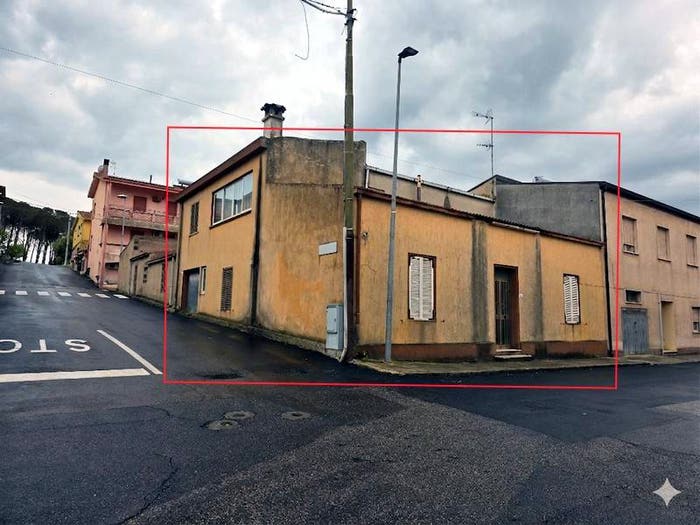 Casa con 6 locali in vendita in Scano di Montiferro