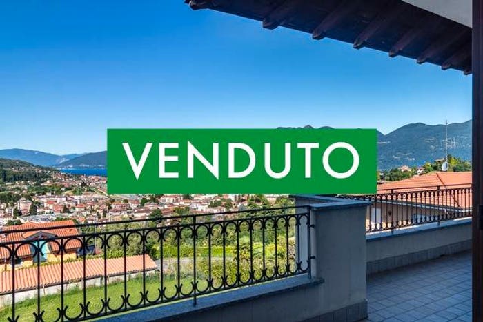 Casa con 6 locali in vendita in Via Moncucco, Centro, Luino