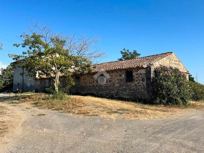 Casa con 6 locali in vendita in Località San Giuliano, Tuscania
