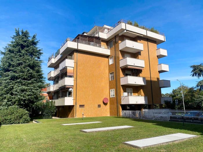Appartamento trilocale in vendita in Via Giovanni Amendola, Centro, Cornaredo