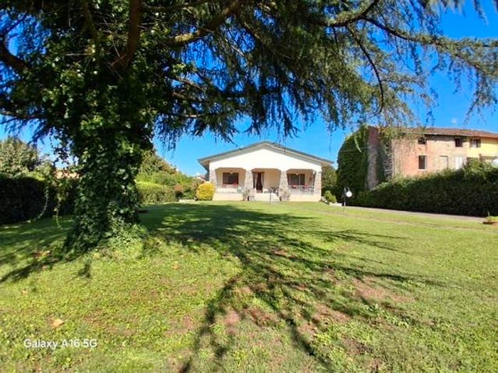 Casa con 6 locali in vendita in Via San Rocco, Centro, Capannori
