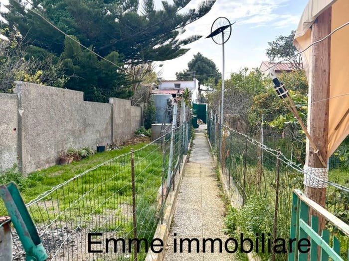 Casa quadrilocale in vendita in Via Margi, Torre Faro, Messina