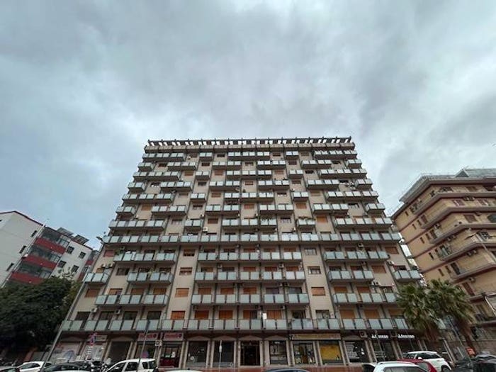 Appartamento con 6 locali in vendita in Viale delle Alpi, Giotto Galilei Palagonia, Palermo