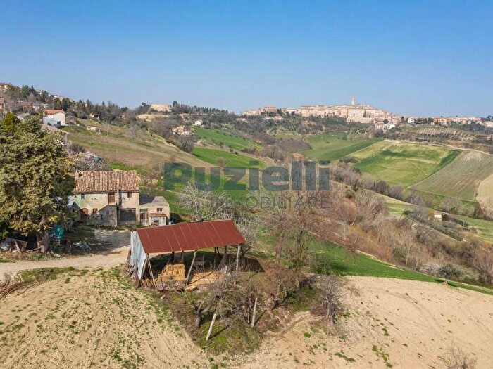 Casa con 6 locali in vendita in Contrada Liberata, Petritoli