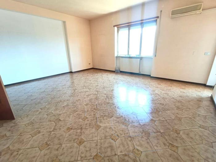 Appartamento quadrilocale in vendita in Via Buccigrossi, Centro, Isernia