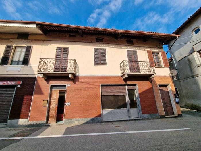 Casa con 6 locali in vendita in Via Vittorio Emanuele II, Tina, Vestignè