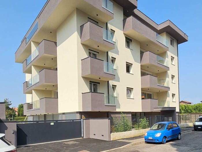Appartamento trilocale in vendita in Via Lainate, San Giovanni, Rho